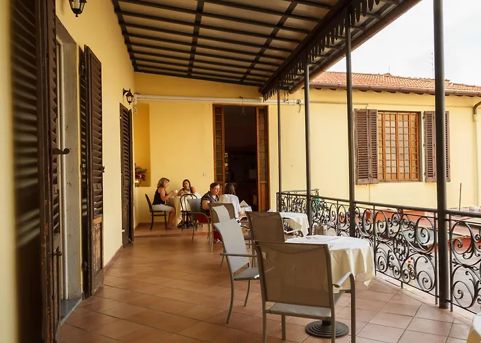 Flom Boutique Hotel