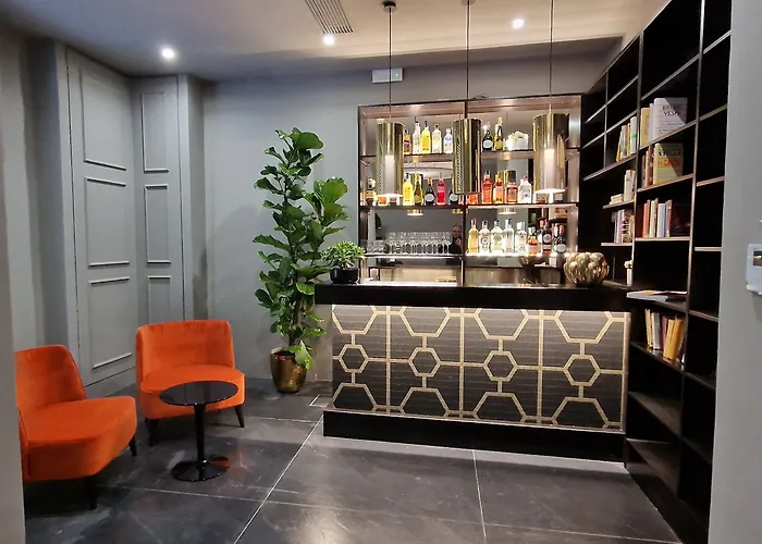 Flom Boutique Hotel 4*