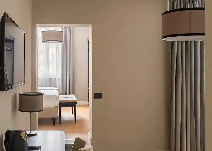Flom Boutique Hotel 4*