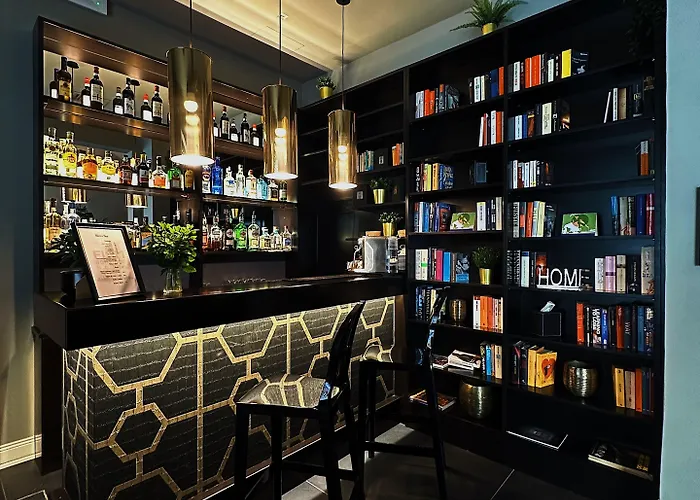 Flom Boutique Hotel 4*