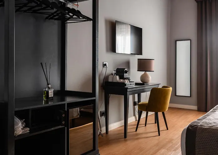 Flom Boutique Hotel 4*