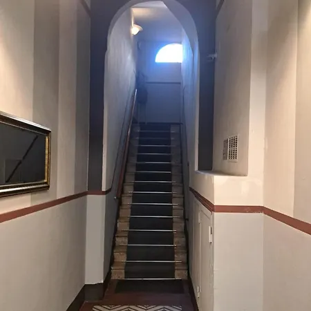 Flom Boutique Hotel 4*