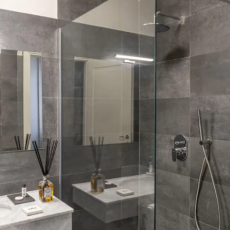 Flom Boutique 4*