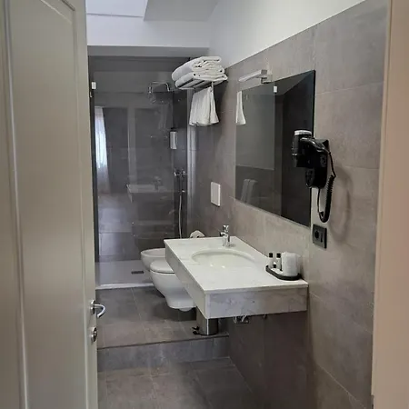 Flom Boutique 4*