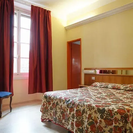 Flom Boutique Hotel